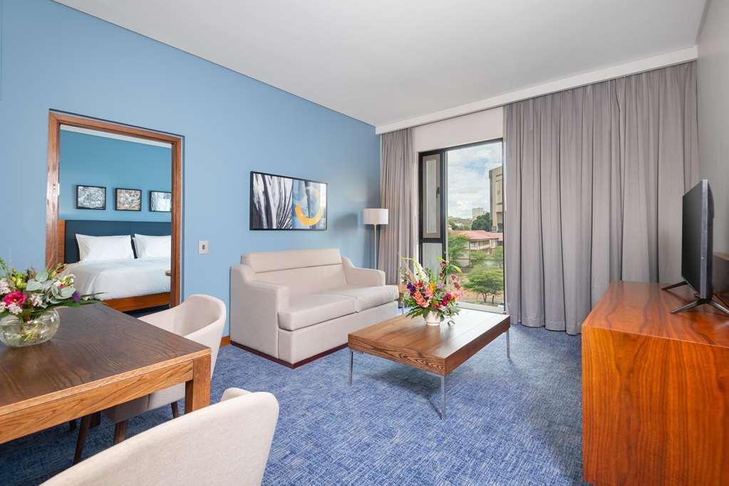 Hilton Garden Inn Windhoek Quarto foto